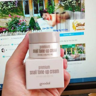 KEM DƯỠNG TRẮNG DA VÀ NÂNG TONE ỐC SÊN GOODAL PREMIUM SNAIL TONE-UP CREAM 10ml