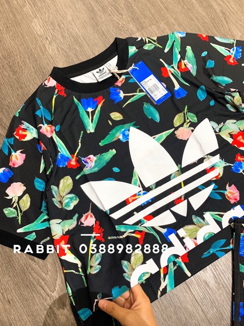 Áo crotop và quần legging hoa lá( HÀNG SALE KO ĐỔI TRẢ)