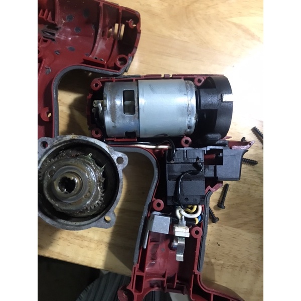 Máy bắn vít nhật bãi Ryobi 1220,1225 kèm pin 4ah