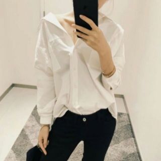 Xả áo sơ mi túi mổ oversize (trắng, hồng)