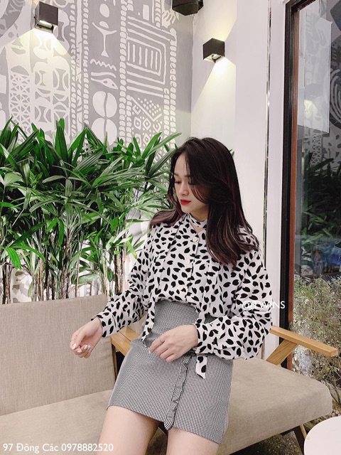 Chân váy kẻ bèo