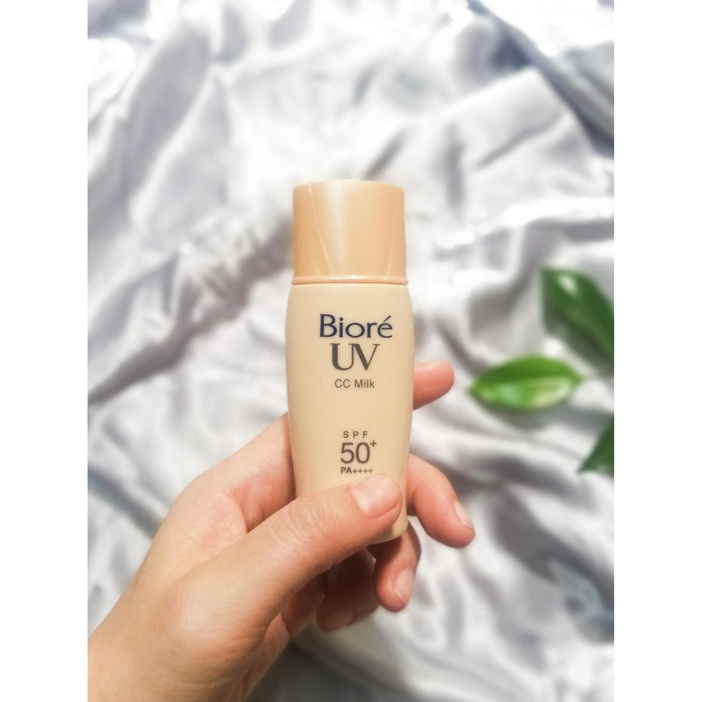 Sữa Chống Nắng Biore CC Lót Nền Trang Điểm, Che Khuyết Điểm và Làm Đều Màu Da 30ml