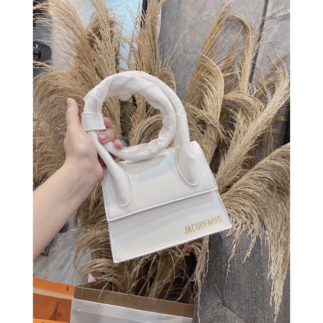 Túi jacquemus dây da mới 2022