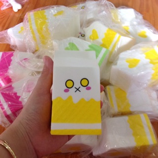 Squishy hộp sữa lớn