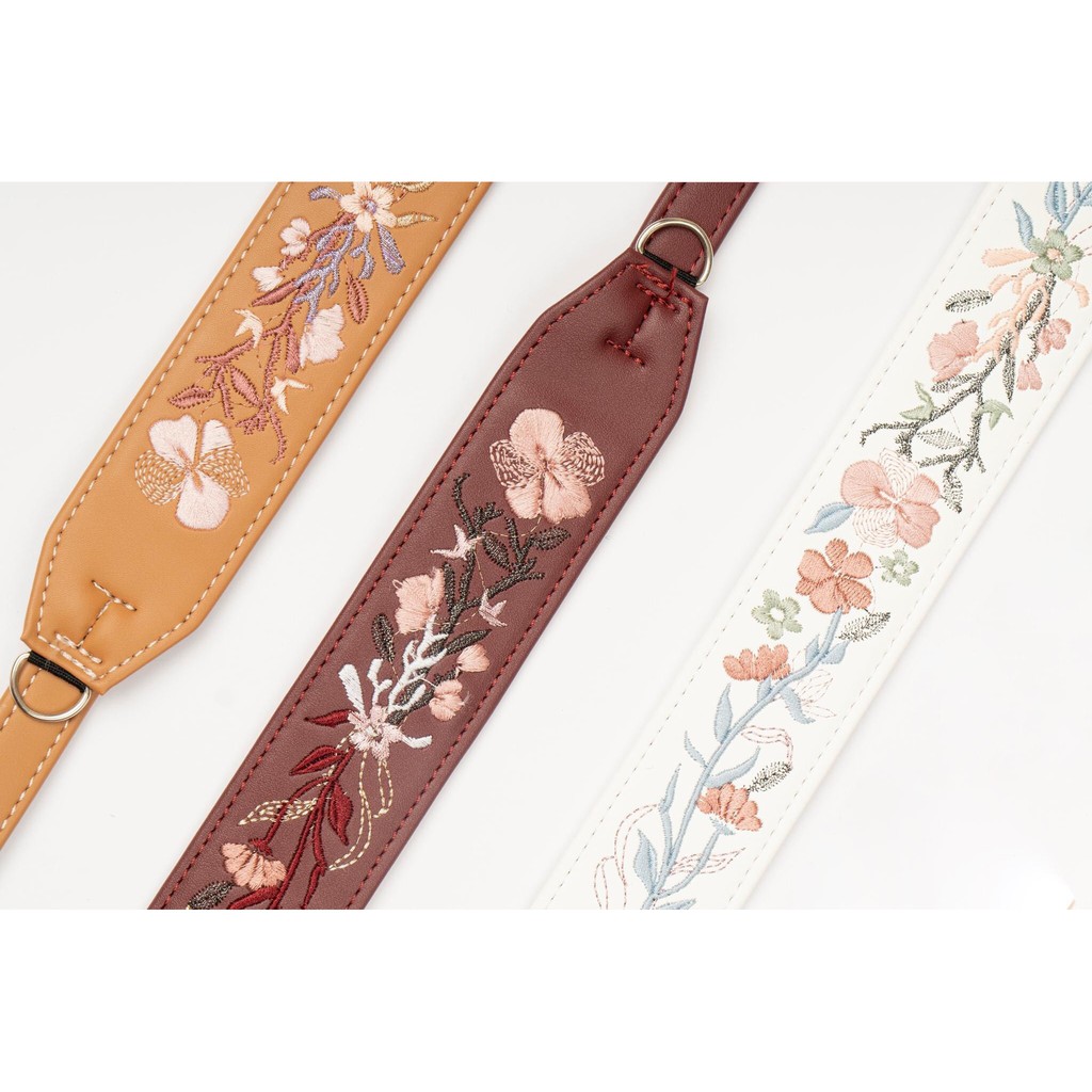 Quai đeo túi bằng da bản to thêu hoa Ngaos Floral Belt