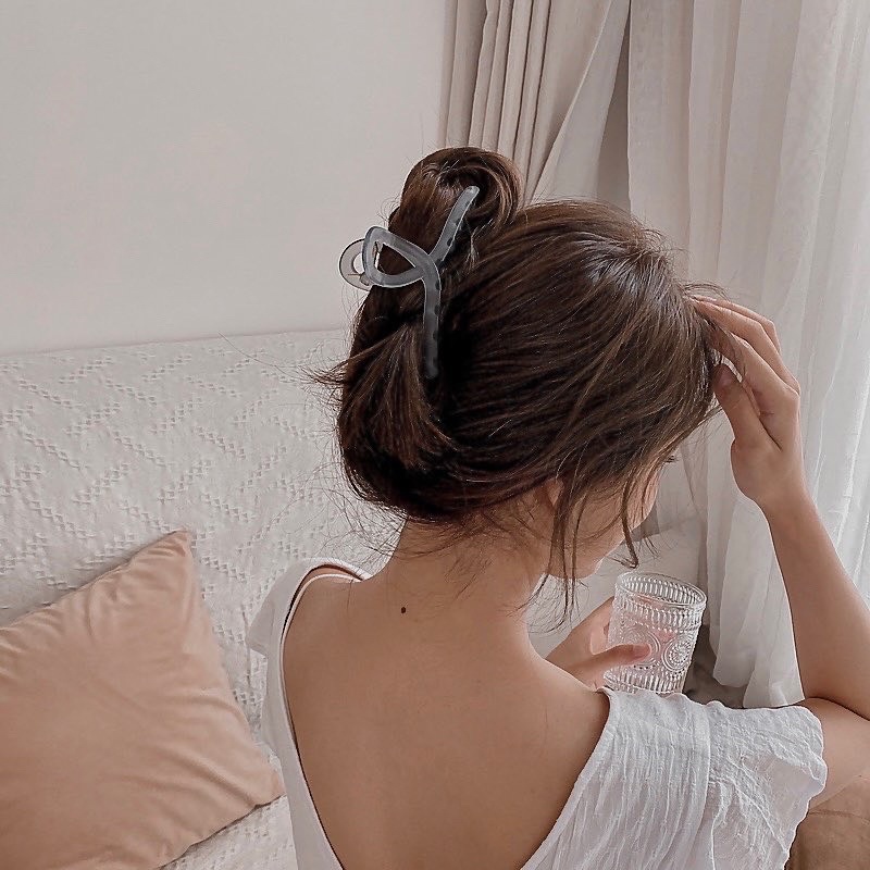 Kẹp Tóc Gắp Chéo Nhám Màu Trong