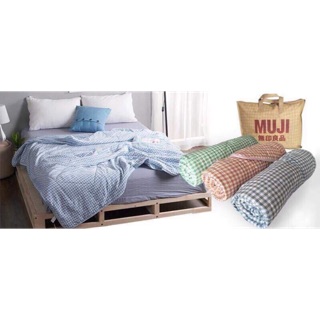 Chăn hè Muji