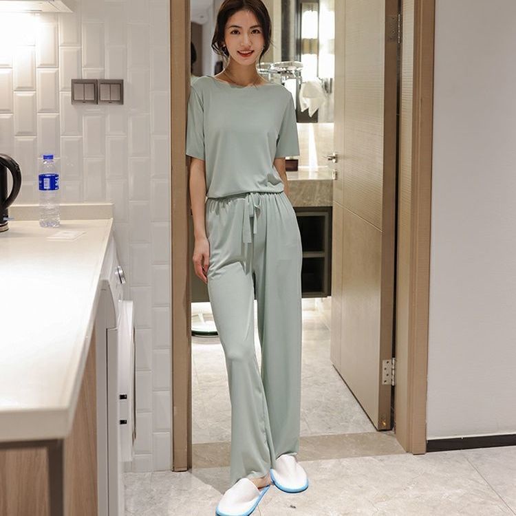 Bộ Đồ Ngủ Áo Thun Tay Ngắn Phối Quần Dài Ống Rộng Vải Lụa Mát Thời Trang Xinh Xắn Cho Nữ