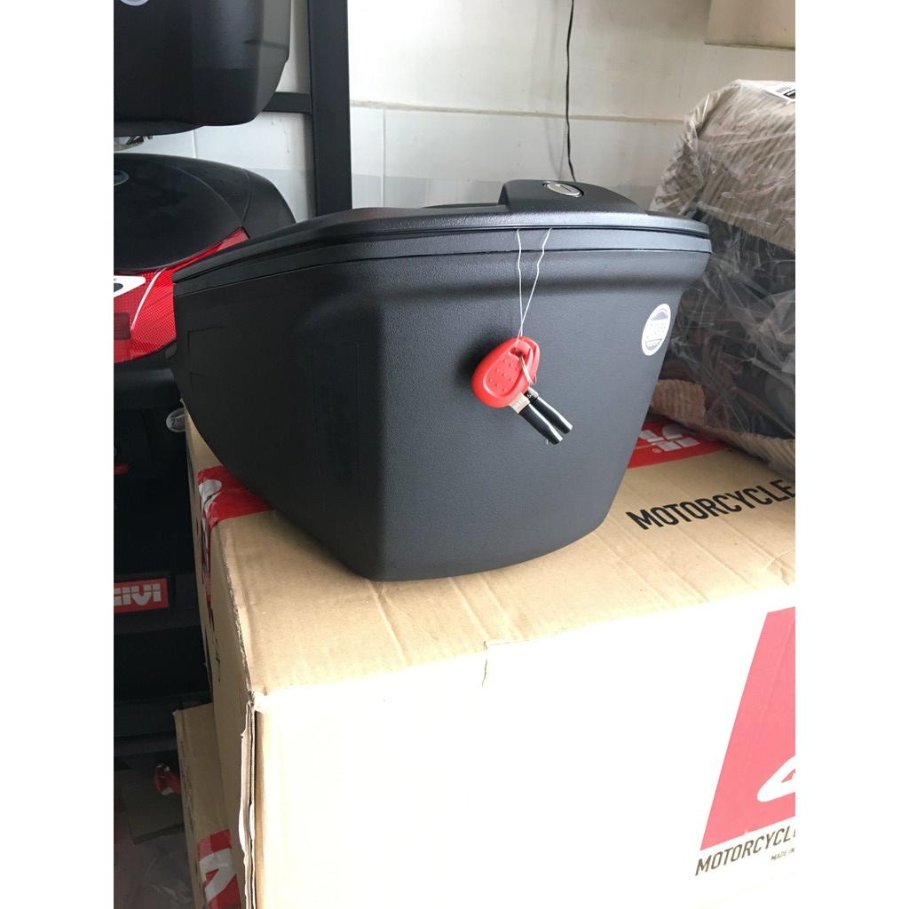 Thùng giữa Exciter 2009, thùng Givi G10N kèm bát chuẩn theo xe, hàng Givi chính hãng, bảo hành 2 năm