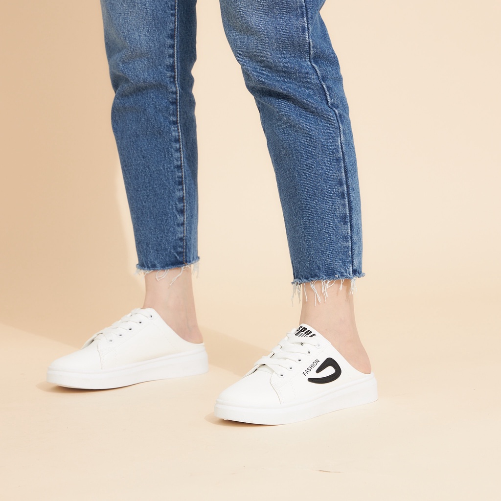 Giày Nữ MWC 0728 - Giày Sục Thể Thao Nữ Fashion Màu Trắng Đế Bằng 3cm Cá Tính