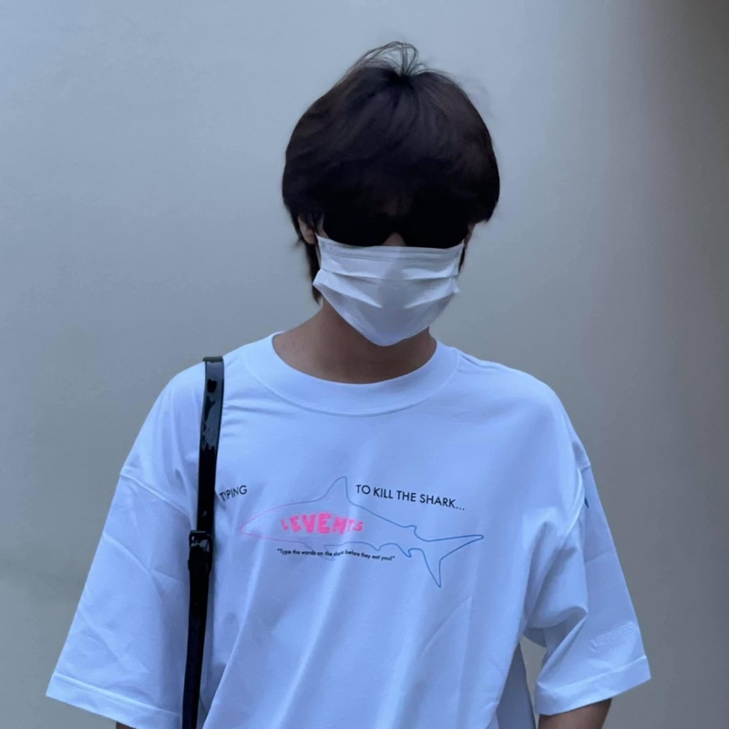 [Mã SKAMPUSHA7 giảm 8% tối đa 50K đơn 250K] Áo LEVENTS BABY SHARK (sản phẩm ưu đãi kèm tote) | BigBuy360 - bigbuy360.vn