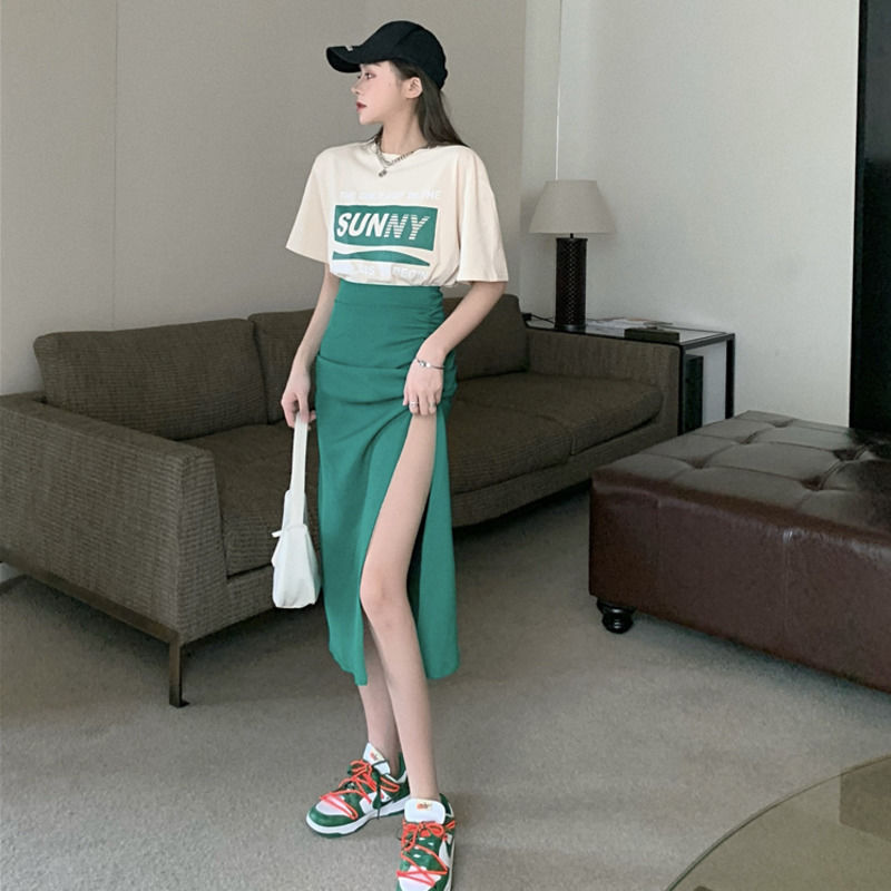 Bộ Áo Thun Ngắn Tay In Họa Tiết + Chân Váy Lưng Cao Xẻ Tà Xinh Xắn Dành Cho Nữ | BigBuy360 - bigbuy360.vn