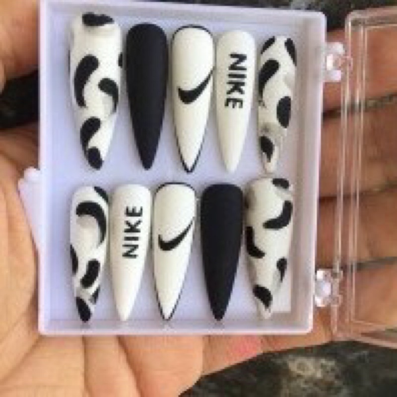 Nail box thiết kế thương hiệu nike