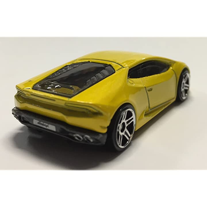 Xe HOTWHEELS Lamborghini Huracan LP 610-4