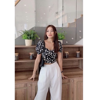 Áo crop hoa cúc cột nơ sau