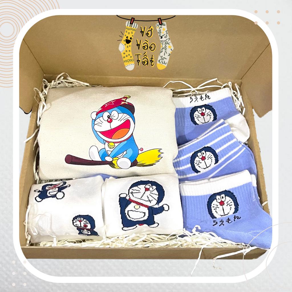 SET QUÀ TẶNG DORAEMON SẴN HỘP, GỒM TÚI TOTE VÀ VỚ/ TẤT