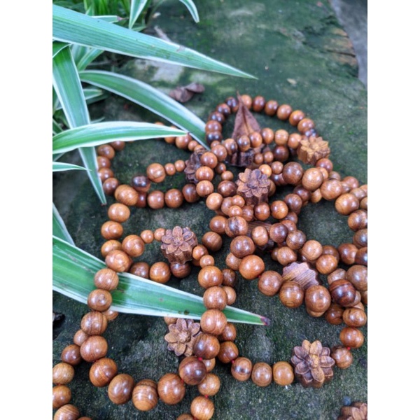 Vòng tay nữ charm mix hoa sen gỗ thơm bach hạt 8 ly 10 ly