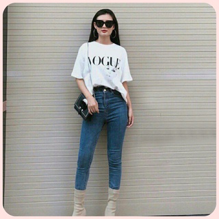 Áo Thun Nữ Tay Lỡ Unisex In Họa Tiết Chữ VOGUE