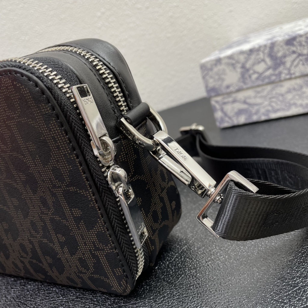 Túi đeo chéo nam da thật thời trang cao cấp Christian Dior CD phong cách thời thượng, thu hút