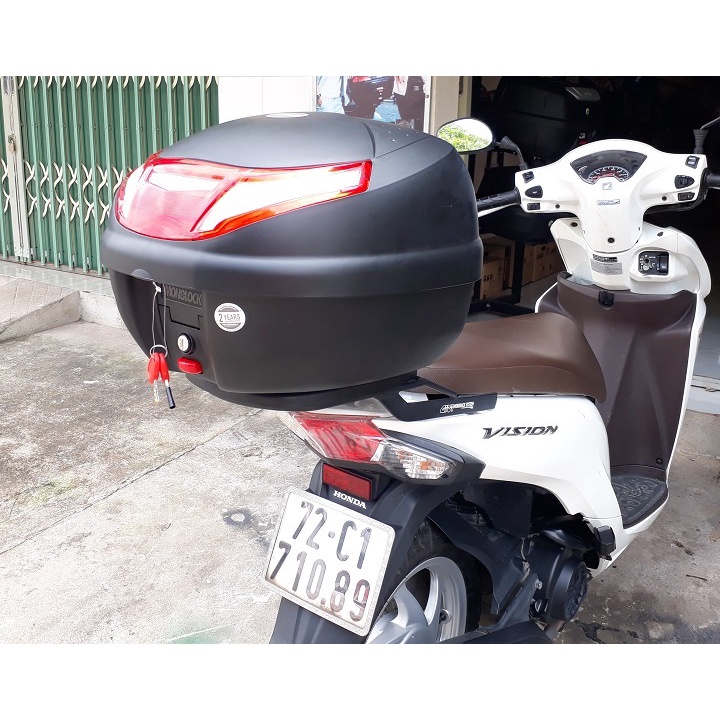 Thùng Sau Givi E30RN Cho Xe Máy Bảo Hành Chính Hãng 2 Năm Có Đế Gắn, Phản Quảng