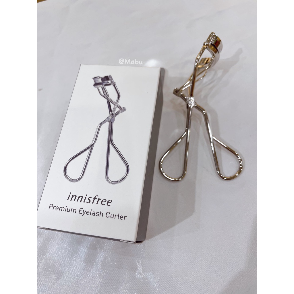 KẸP BẤM MI INNISFREE PREMIUM EYELASH CURLER CHÍNH HÃNG - CHO HÀNG MI CONG VÚT TỰ NHIÊN - 10850