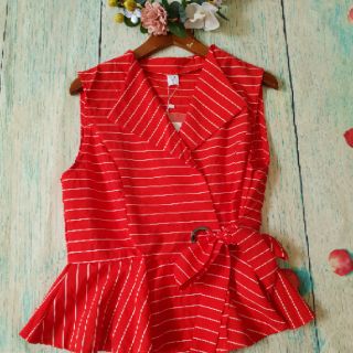 Áo kẻ peplum