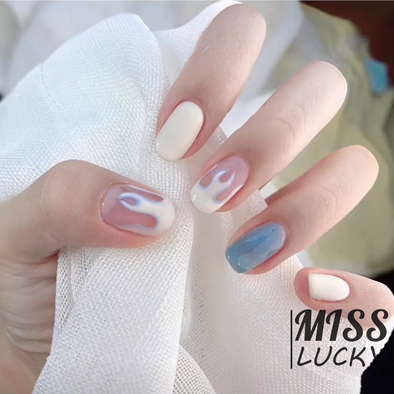 Set 24 Móng Tay Giả Họa Tiết Ngọn Lửa Độc Đáo Kèm Keo Dán