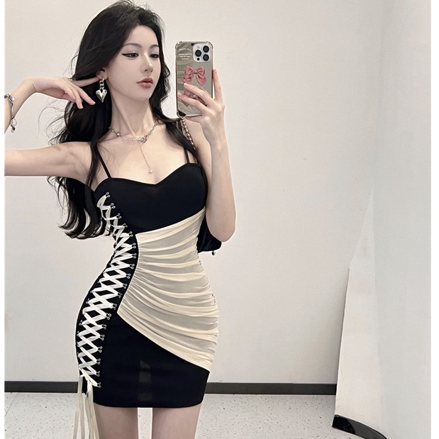 Đầm Lưới Hai Dây Cổ Chữ V Màu Sắc Tương Phản Phong Cách Hàn Quốc Thời Trang Mùa Hè Quyến Rũ Cho Nữ