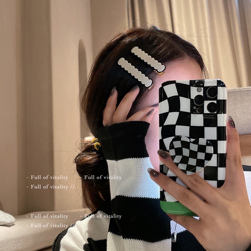 Kẹp tóc họa tiết kẻ ô trắng đen cá tính hợp thời trang