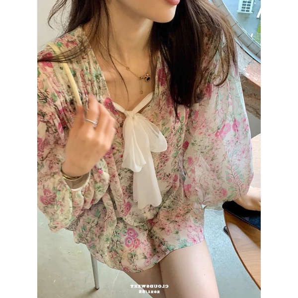 SET ÁO BBD HOA THẮT NƠ TRẮNG + QUẦN SHORT