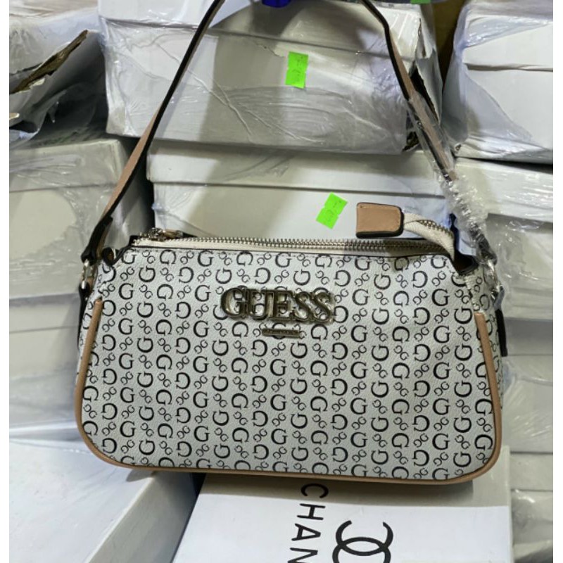 Túi kẹp nách đeo chéo gues size 23cm