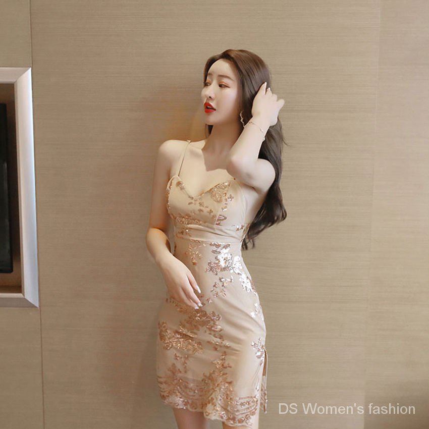 Đầm hai dây ôm dáng xẻ tà đính kim sa lấp lánh quyến rũ cho nữ