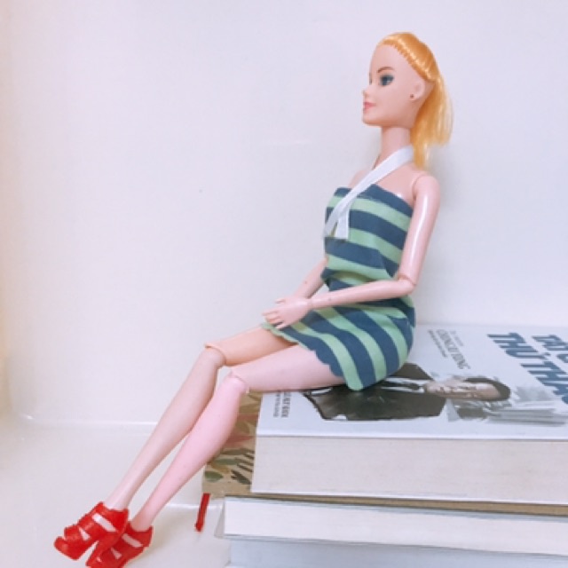 Đồ chơi búp bê váy ngắn có khớp cho bé xinh xắn