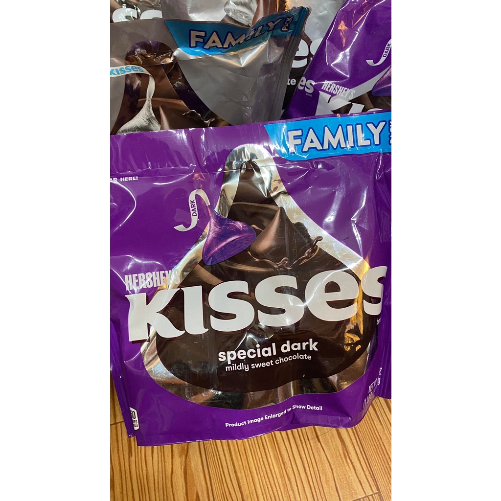 socola Kisses Milk và Special Dark đủ các size của Mỹ