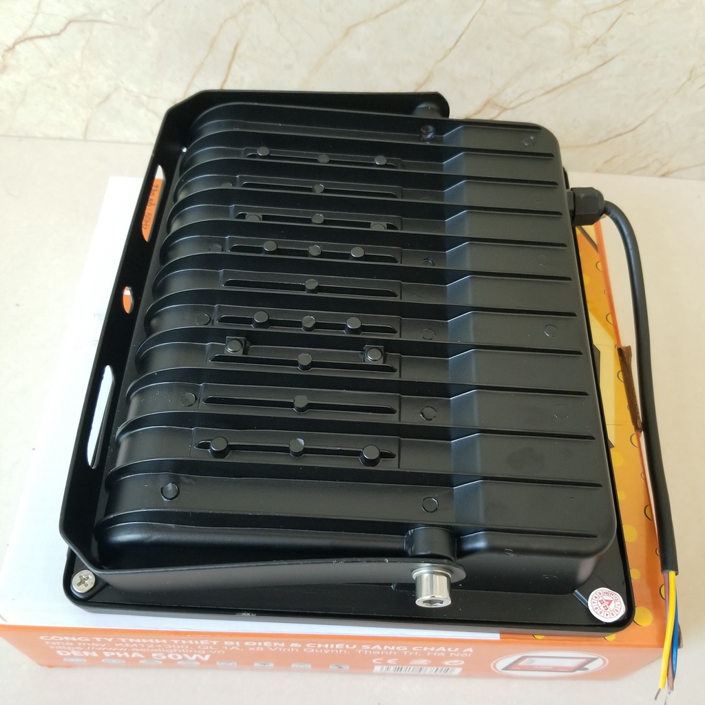 Đèn pha led ASIA Lighting chip SMD IP66 10w,20w,30w,50w