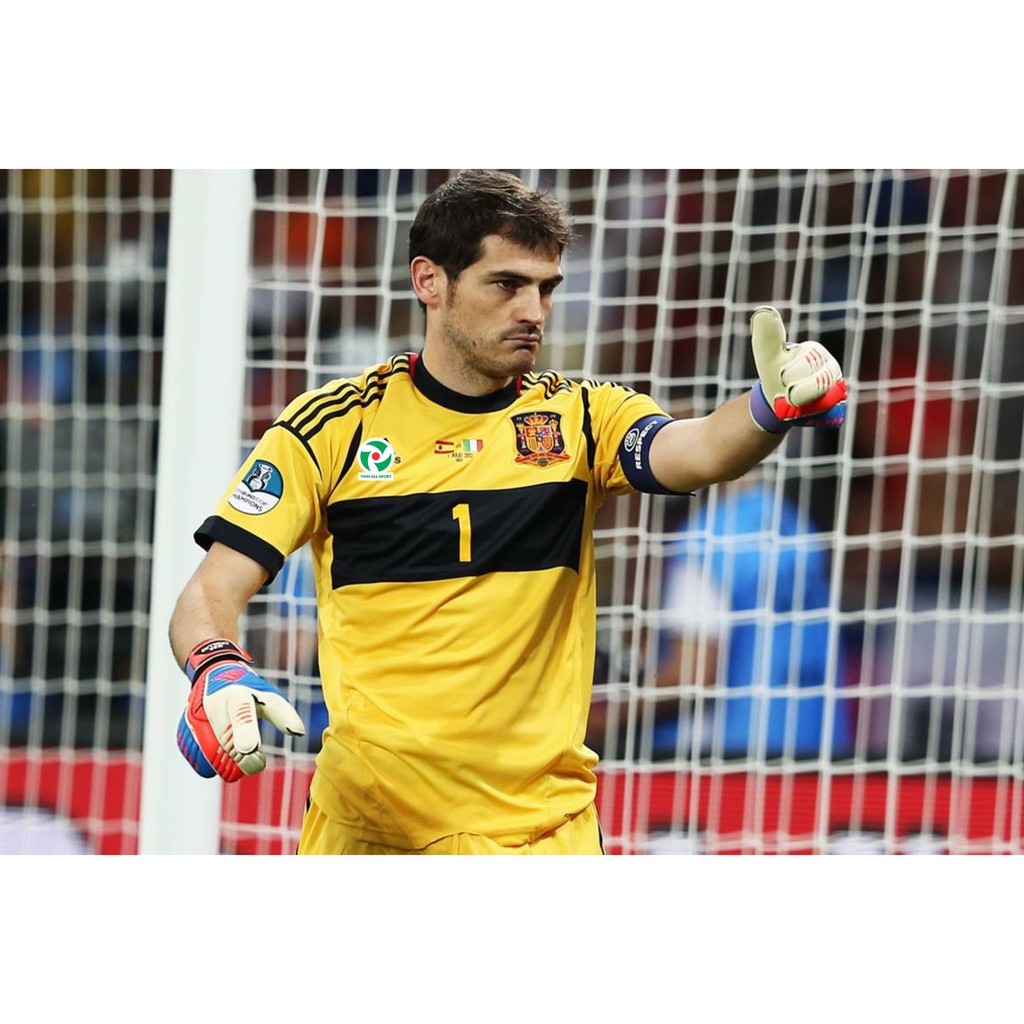 Quần áo thủ môn Iker Casillas (4 mẫu)