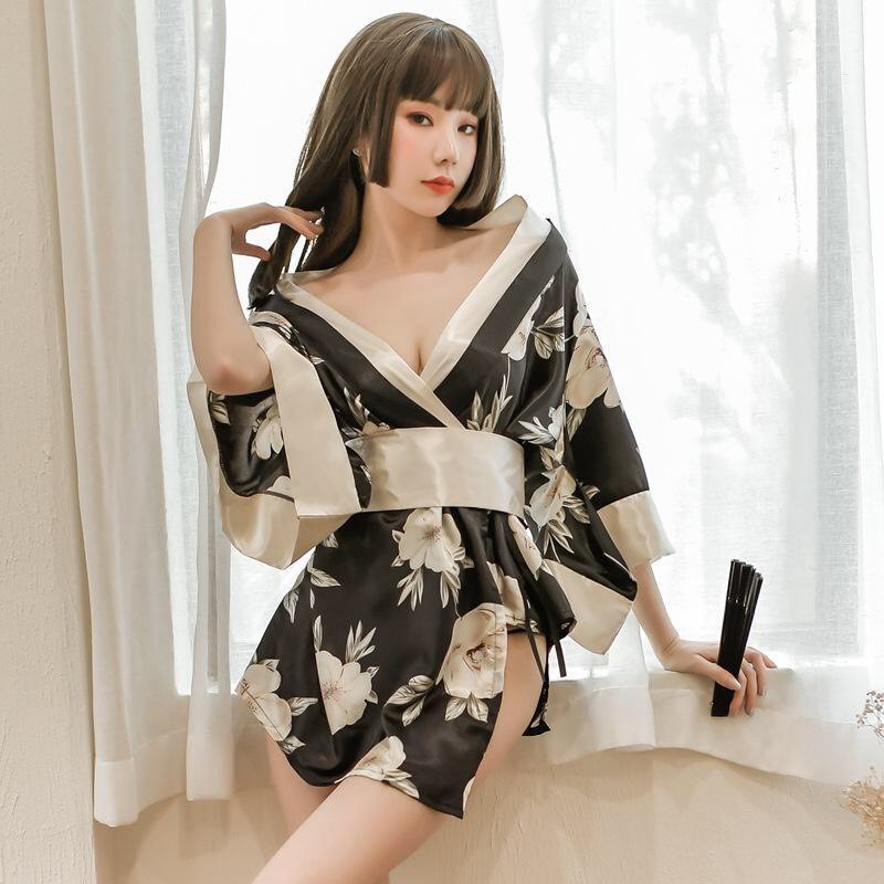 Đồ ngủ sexy áo kimono đen họa tiết hoa gợi cảm quyến rũ 1570