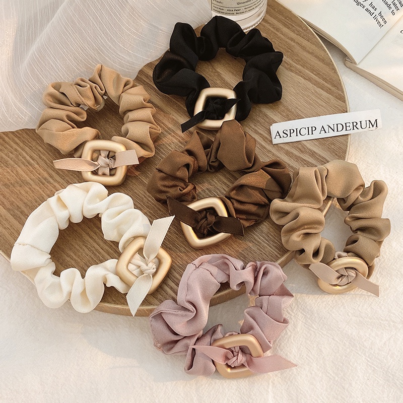 Dây Cột Tóc Cao Su Co Giãn Bọc Vải Satin Mềm 5 Màu Hình Vuông Kim Loại