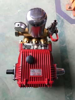 ĐỒNG HỒ GẮN ĐẦU RỬA XE CUROA