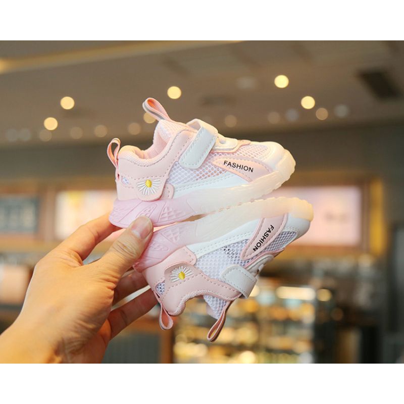 Giày Tập Đi cho Bé Trai Gái, Giày Thể Thao phối lưới siêu nhẹ hình thêu hoa cúc nổi bật