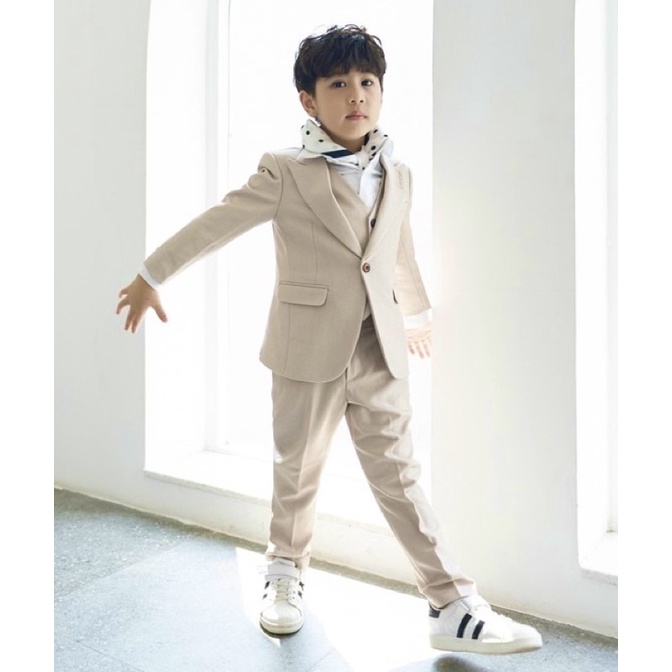 Bộ Vest Bé Trai Thiết Kế màu Kem
