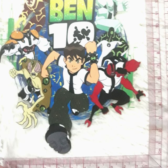 Hình ủi Ben 10 thách thức kẻ thù