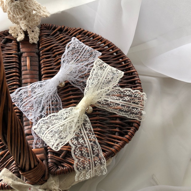 LITRA _ KẸP NƠ REN BE & TRẮNG