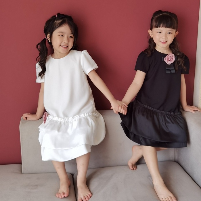 Váy babydoll cộc tay màu đen cho bé gái 137KIDS thiết kế chất cotton thấm hút mồ hôi