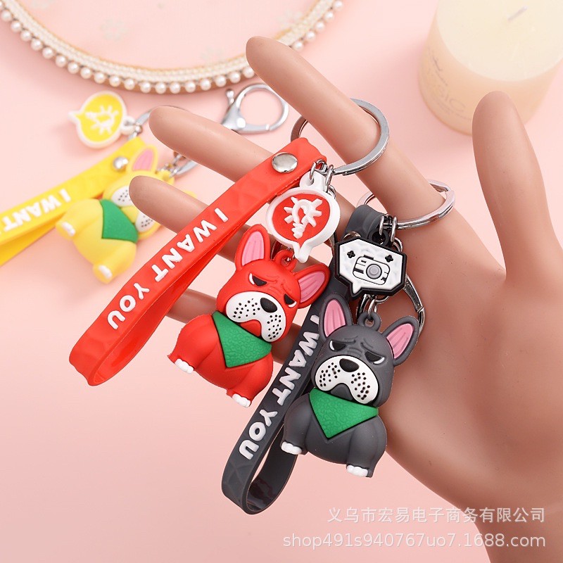 Móc khoá chó pug mặt siêu ngầu bụi đời chợ mới 😎😎😎