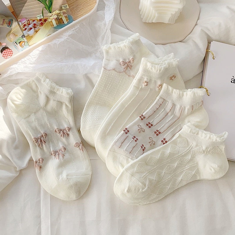 Vớ nữ ( Tất nữ ) viền bèo hoạ tiết nâu sáng đáng yêu (SK8)