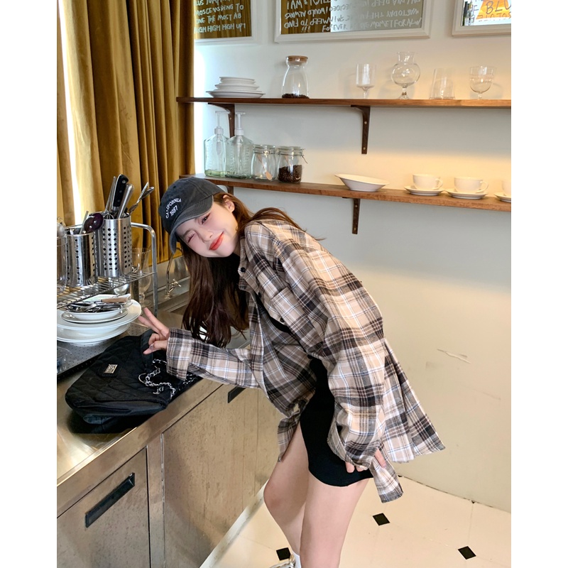 Áo Sơ Mi Nữ Ca Rô Dài Tay Cổ Bẻ Form Dài Rộng Thời Trang Hàn