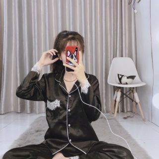 Đồ bộ phi lụa tay dài phối ren