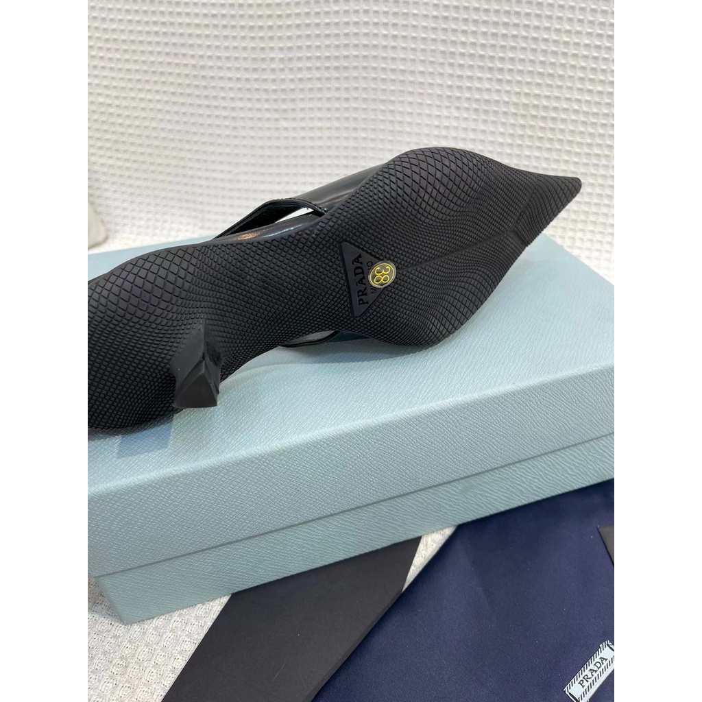 Máy Bơm Dây Da Cọ Mới --3 CM Không Hộp