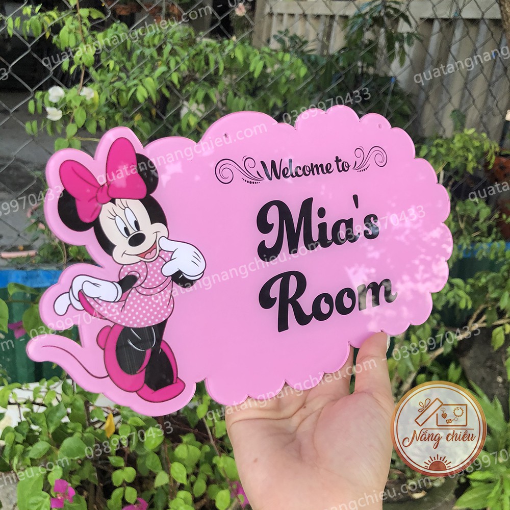 Bảng hiệu in hình chuột Mickey